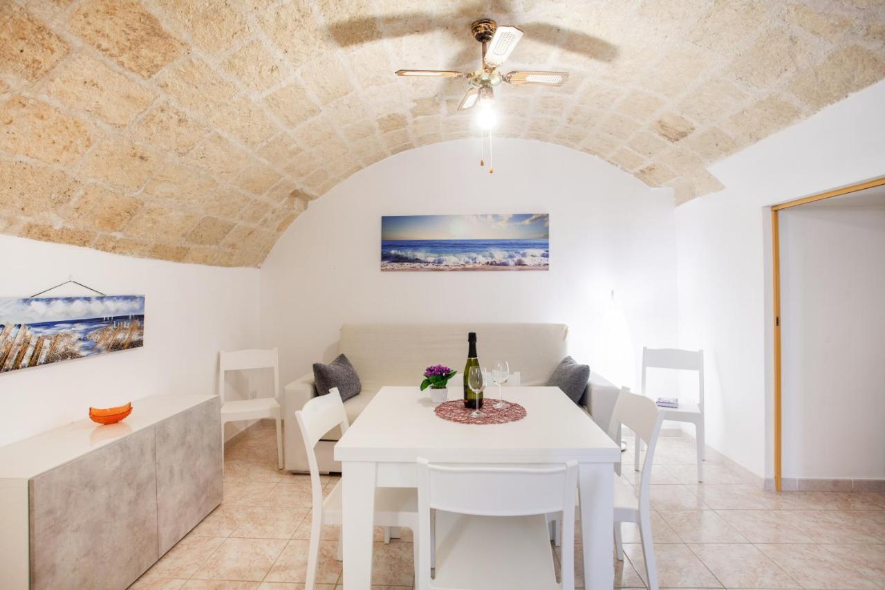 Monopoli Heartbeat - Apartment 200M From Sea Exterior foto